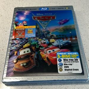 Cars 2 Blu-Ray +DVD +Digital copy